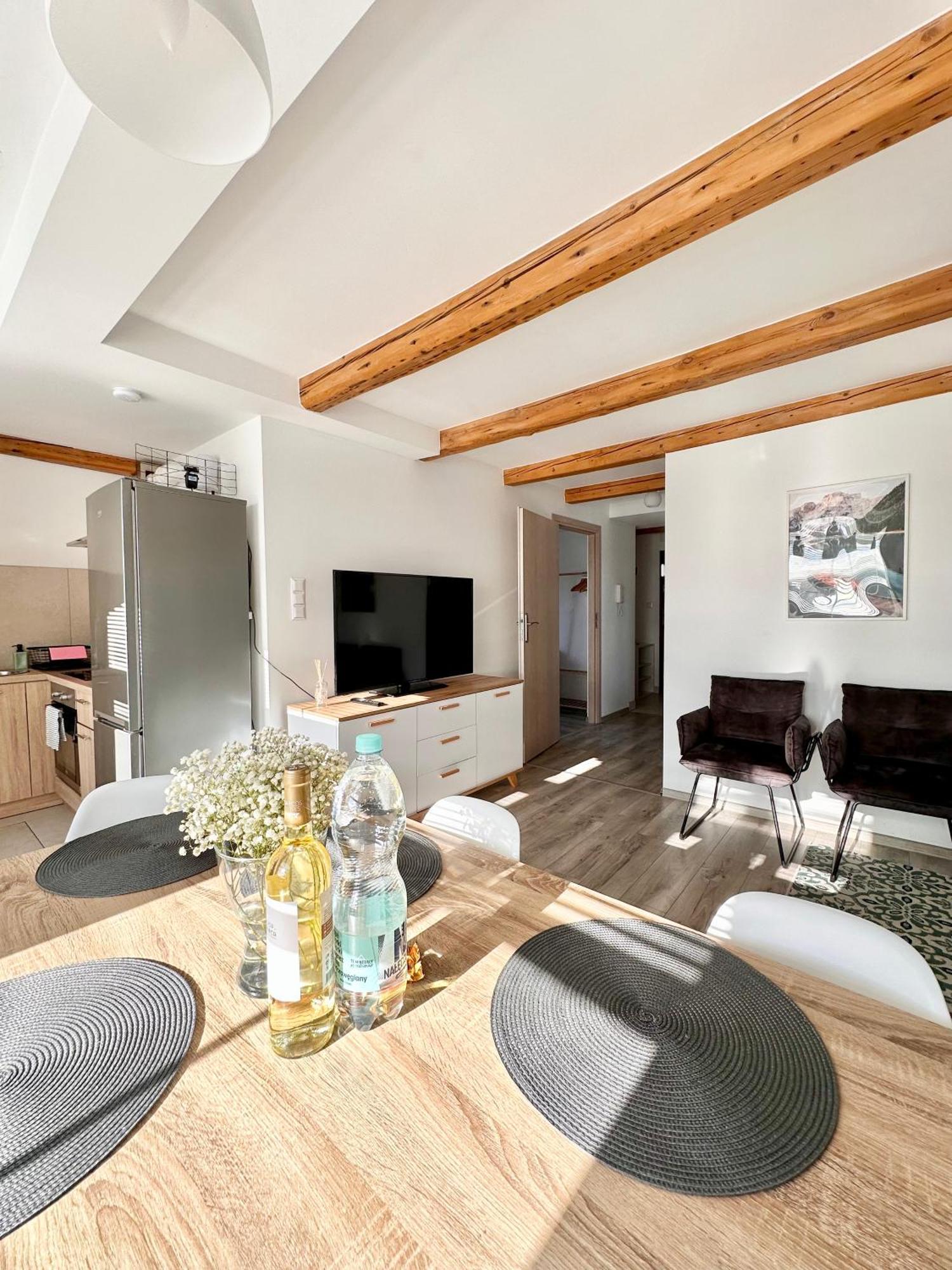 Klimatyczny Apartament Nr 8 Z Widokiem Na Gory Sowie Bielawa  Esterno foto